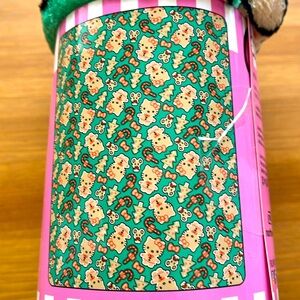 Hello Kitty Very Merry Throw